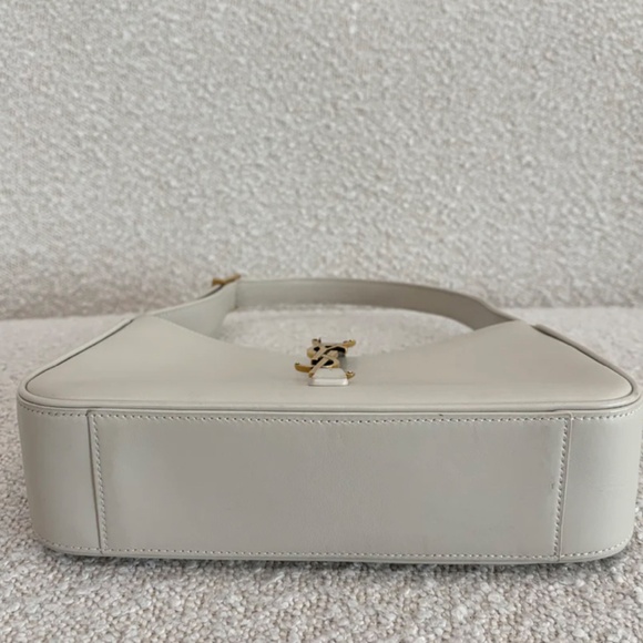 Authentic Pre-owned SAINT LAURENT Le 5 à 7 leather shoulder bag - Picture 2 of 10